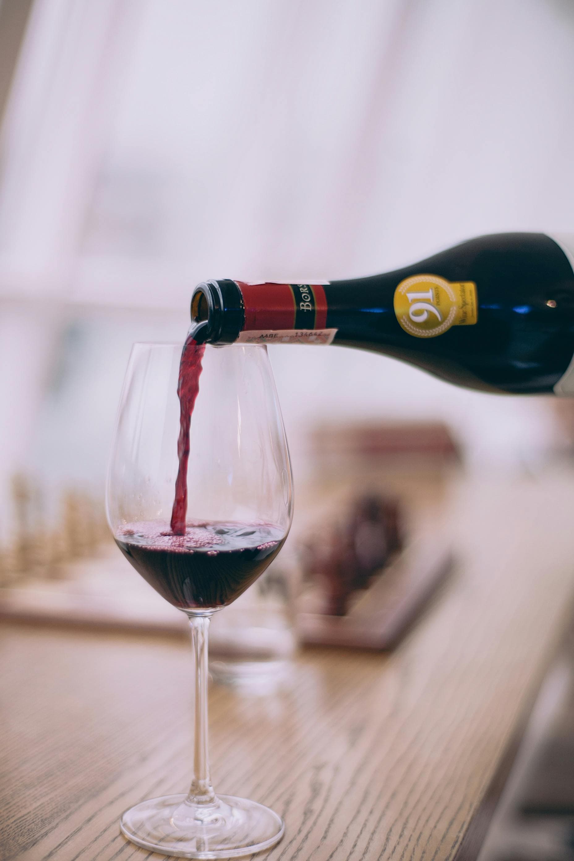 Scenic Wine Tour from Sacramento Featuring Vineyards and Delta Landscapes