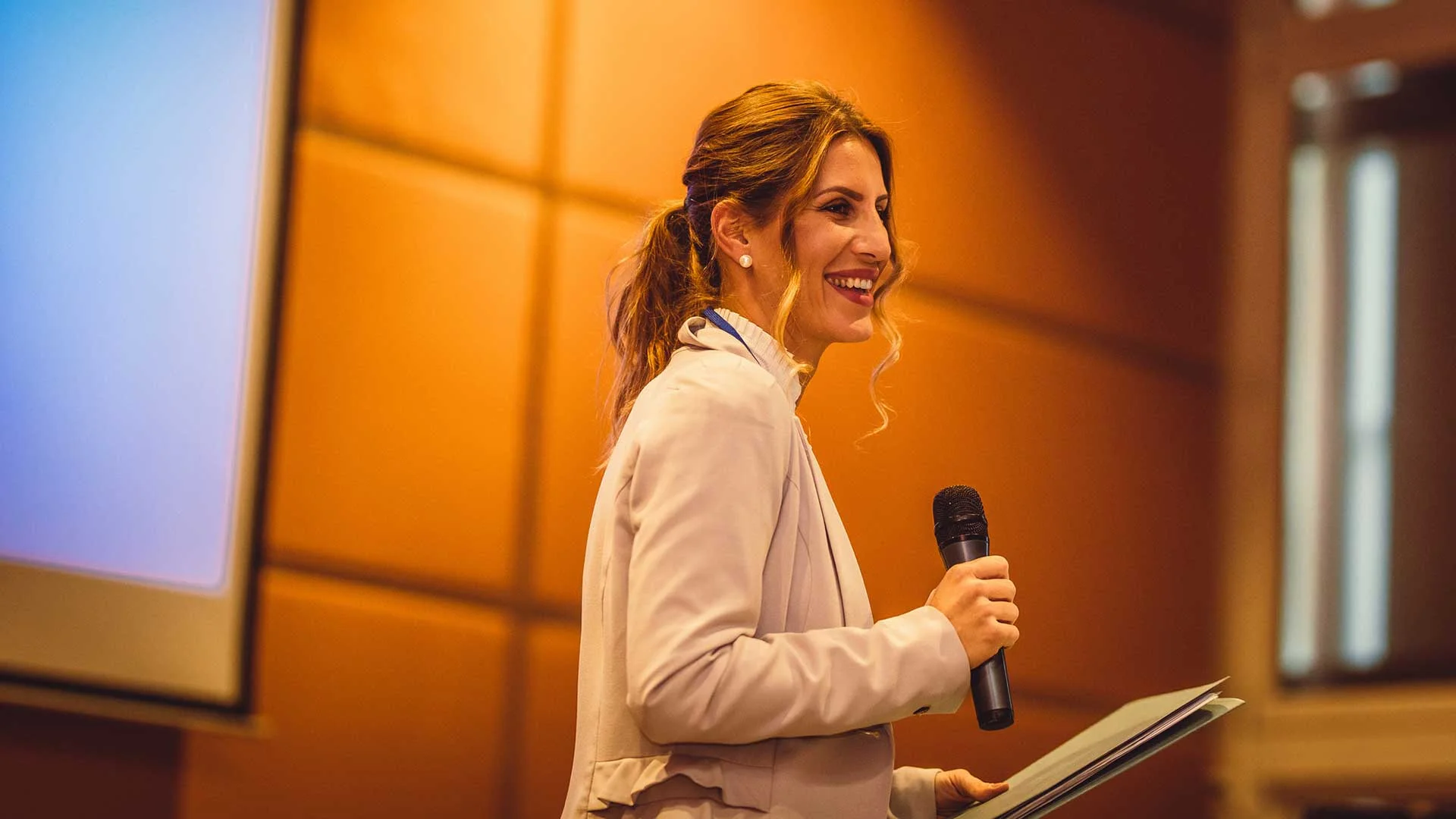 Public Speaking Training for Professionals Who Want to Speak With Impact